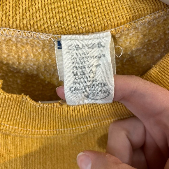 Jerzees Distressed Grunge Yellow Crewneck Sweatshirt with Embroidered Chicago - Picture 8 of 8